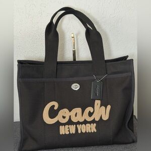 Coach Cargo 42